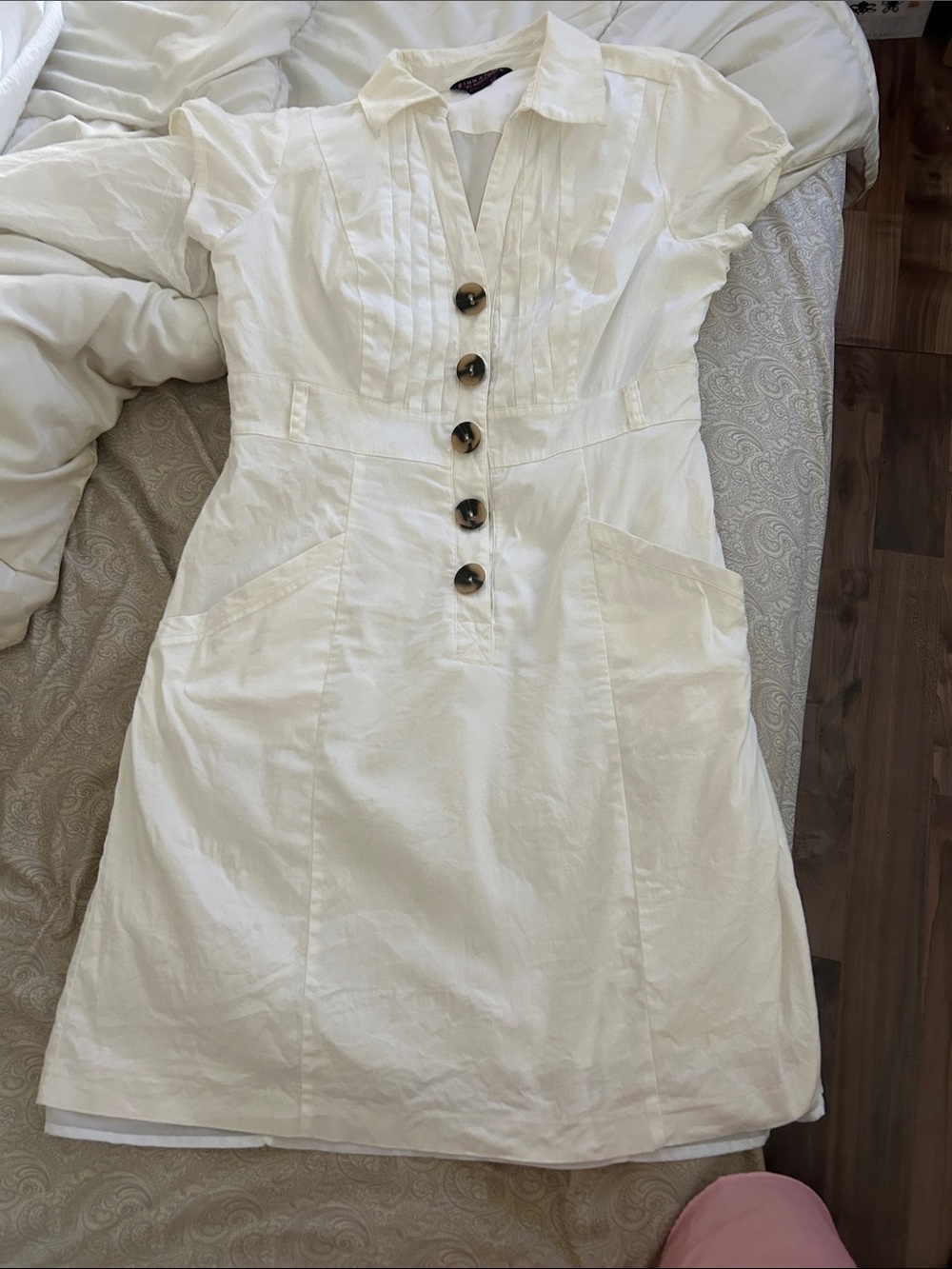 Robbie Bee White Button-Front Midi Dress